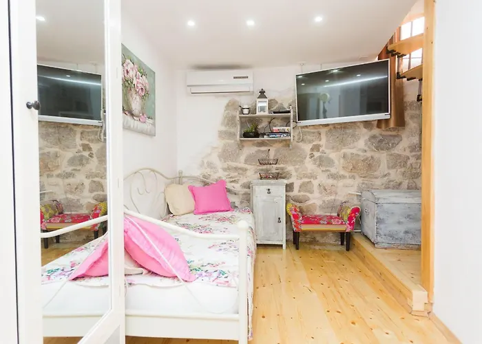 Dalmatinisches Haus In Der Altstadt Von By Interhome Holiday home