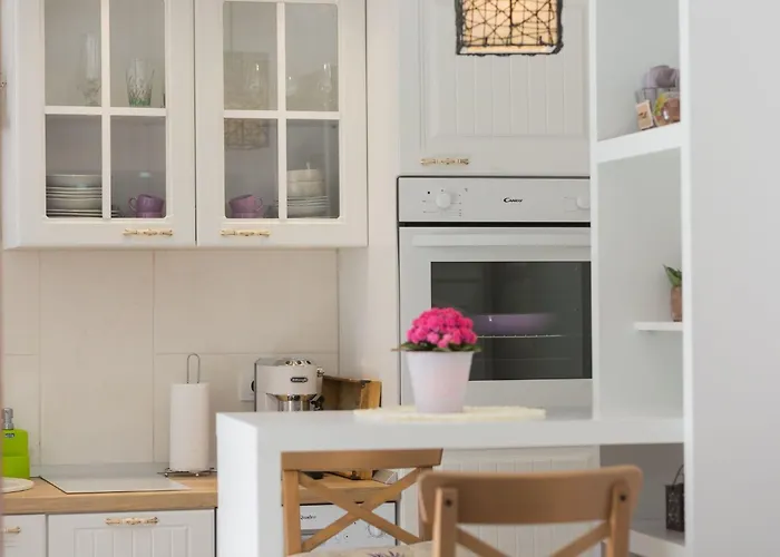 Dalmatinisches Haus In Der Altstadt Von By Interhome