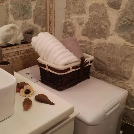 Dalmatinisches Haus In Der Altstadt Von By Interhome *